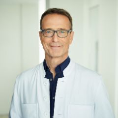 Porträt Dr. Matthias Riedl